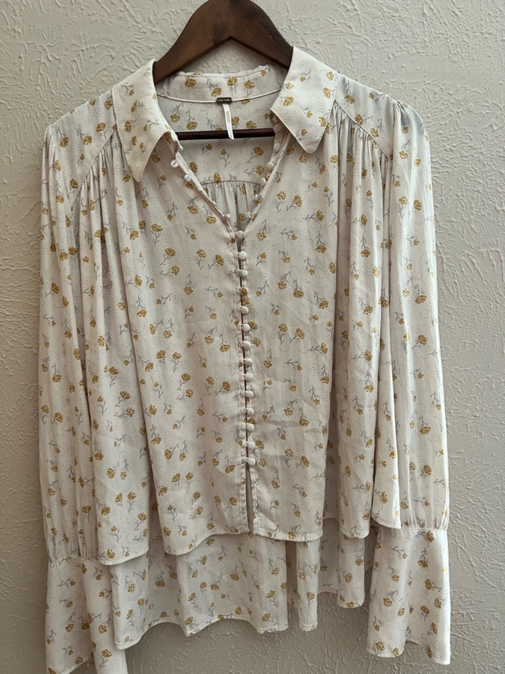 Free People Floral Button Front Blouse – Size Small